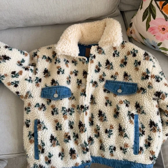 Floral Fleece Jacket - Picture 3 of 3